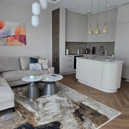 Nowoczesna * 弗罗茨瓦夫